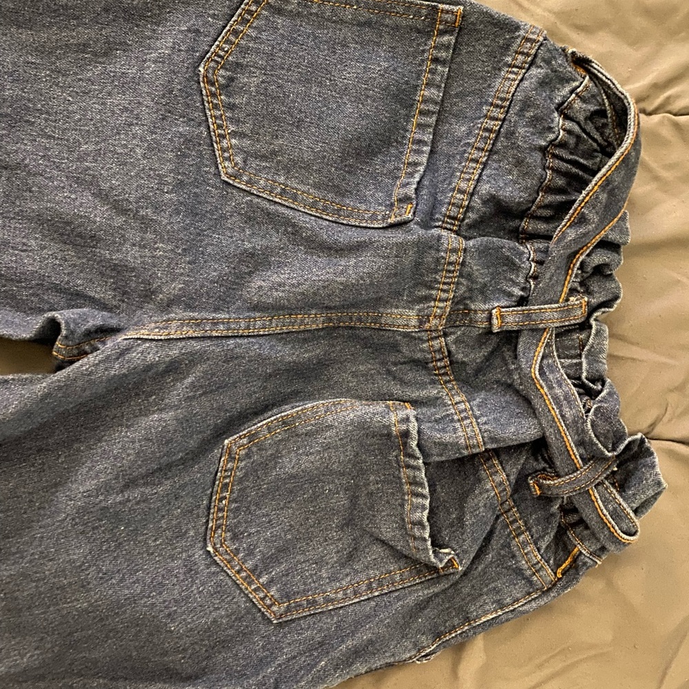 Jeans - Picture 2 of 7